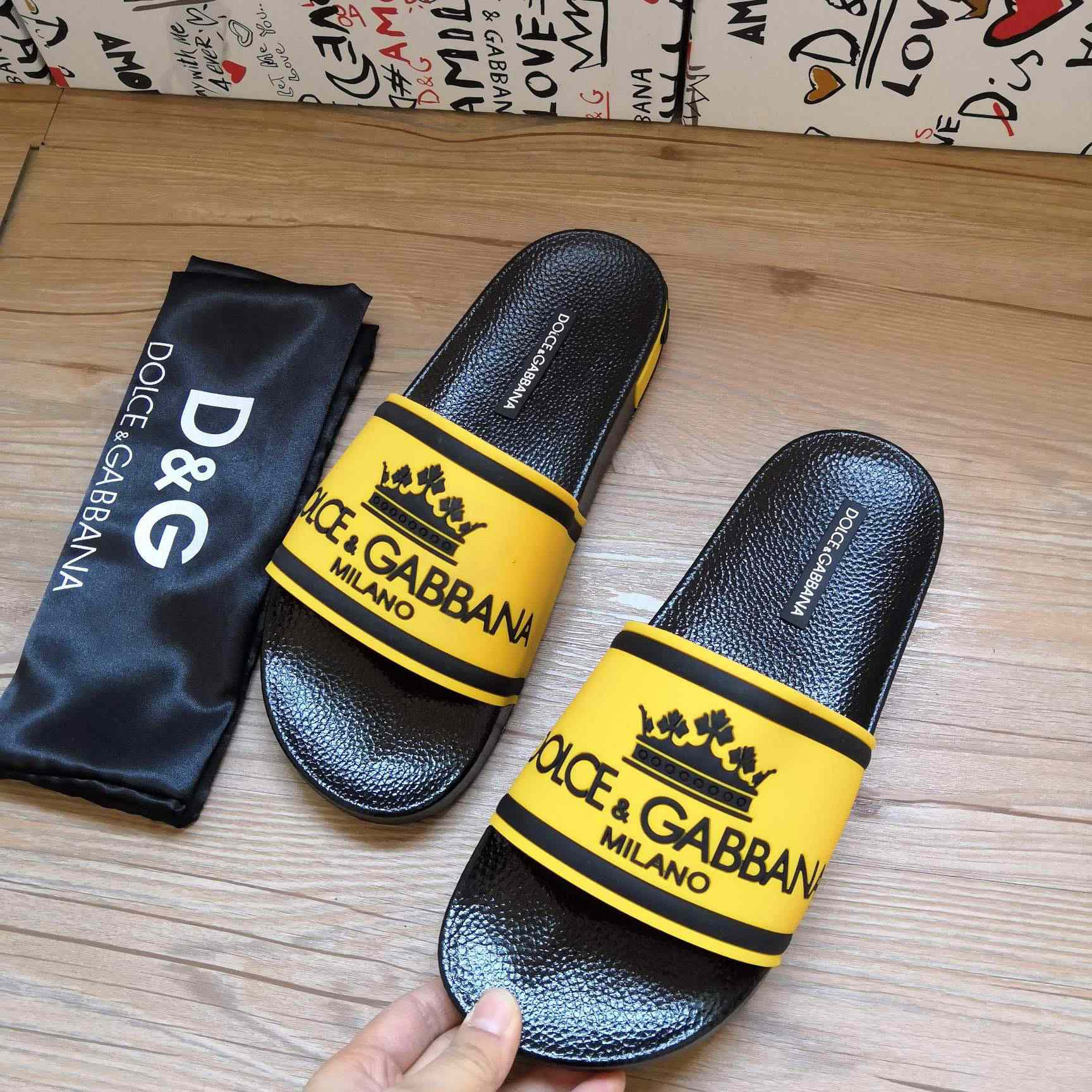 Dolce & Gabbana Logo Slides - EUR FASHION