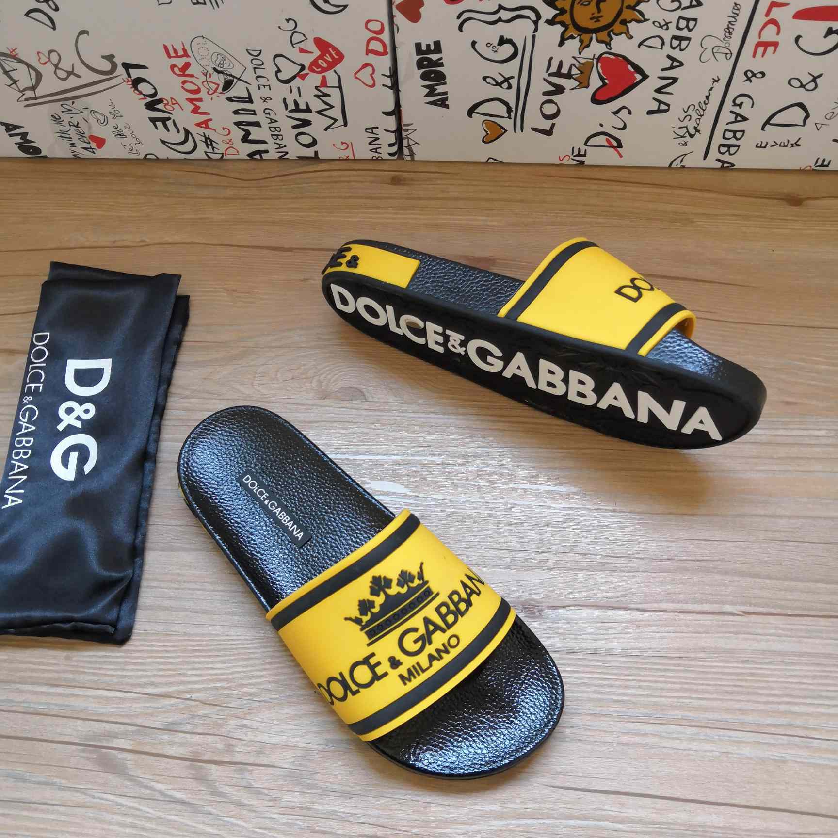 Dolce & Gabbana Logo Slides - EUR FASHION