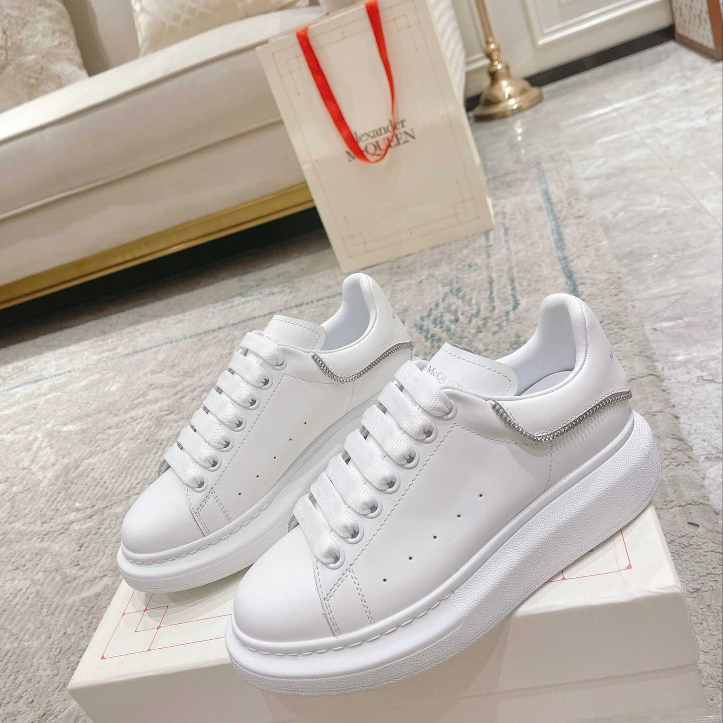 Alexander Mqueen Oversized Sneaker In White - EUR FASHION