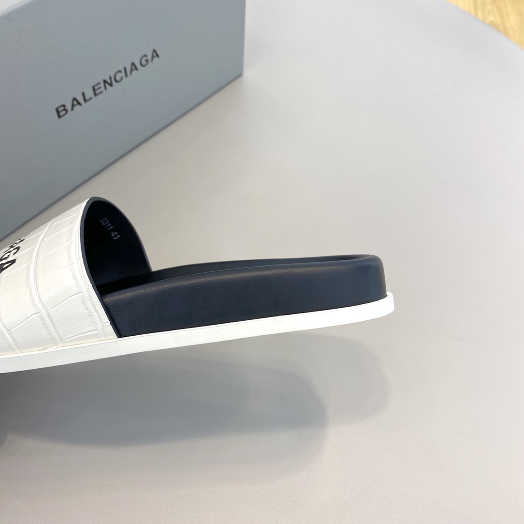 Balenciaga Pool Slide Sandal  - EUR FASHION