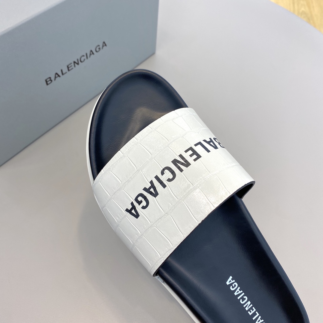 Balenciaga Pool Slide Sandal  - EUR FASHION