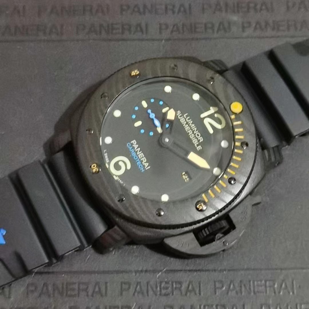 Panerai Submersible Carbotech™ - EUR FASHION