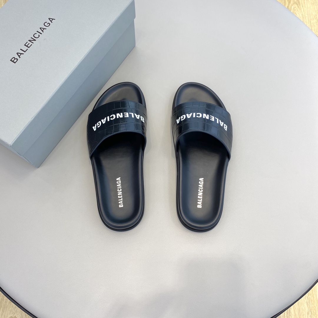 Balenciaga Pool Slide Sandal  - EUR FASHION