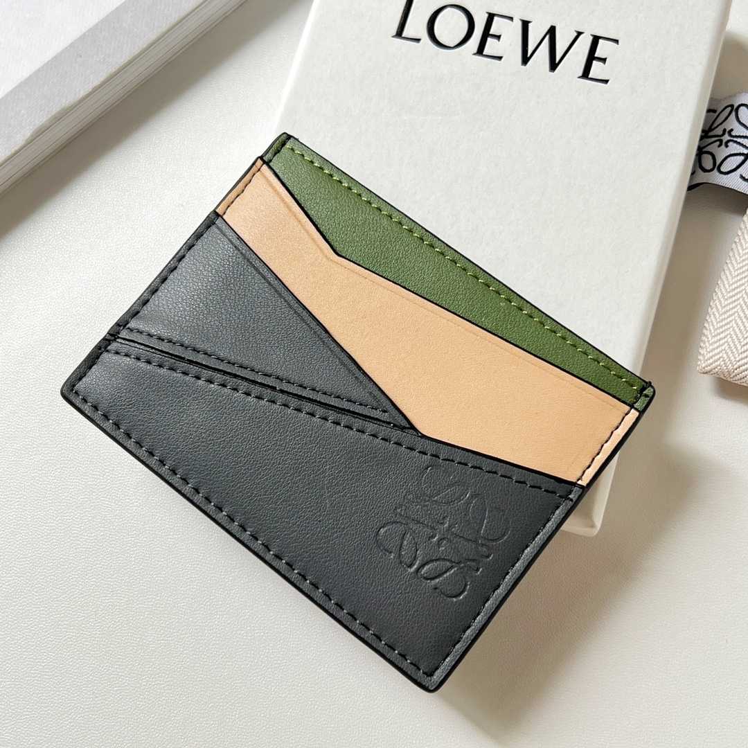 Loewe Puzzle Plain Cardholder (10x7.5cm) - EUR FASHION