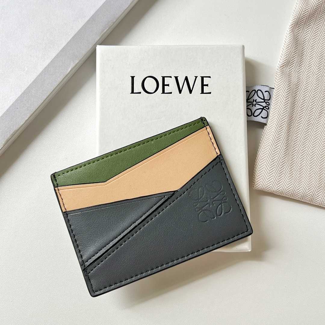 Loewe Puzzle Plain Cardholder (10x7.5cm) - EUR FASHION