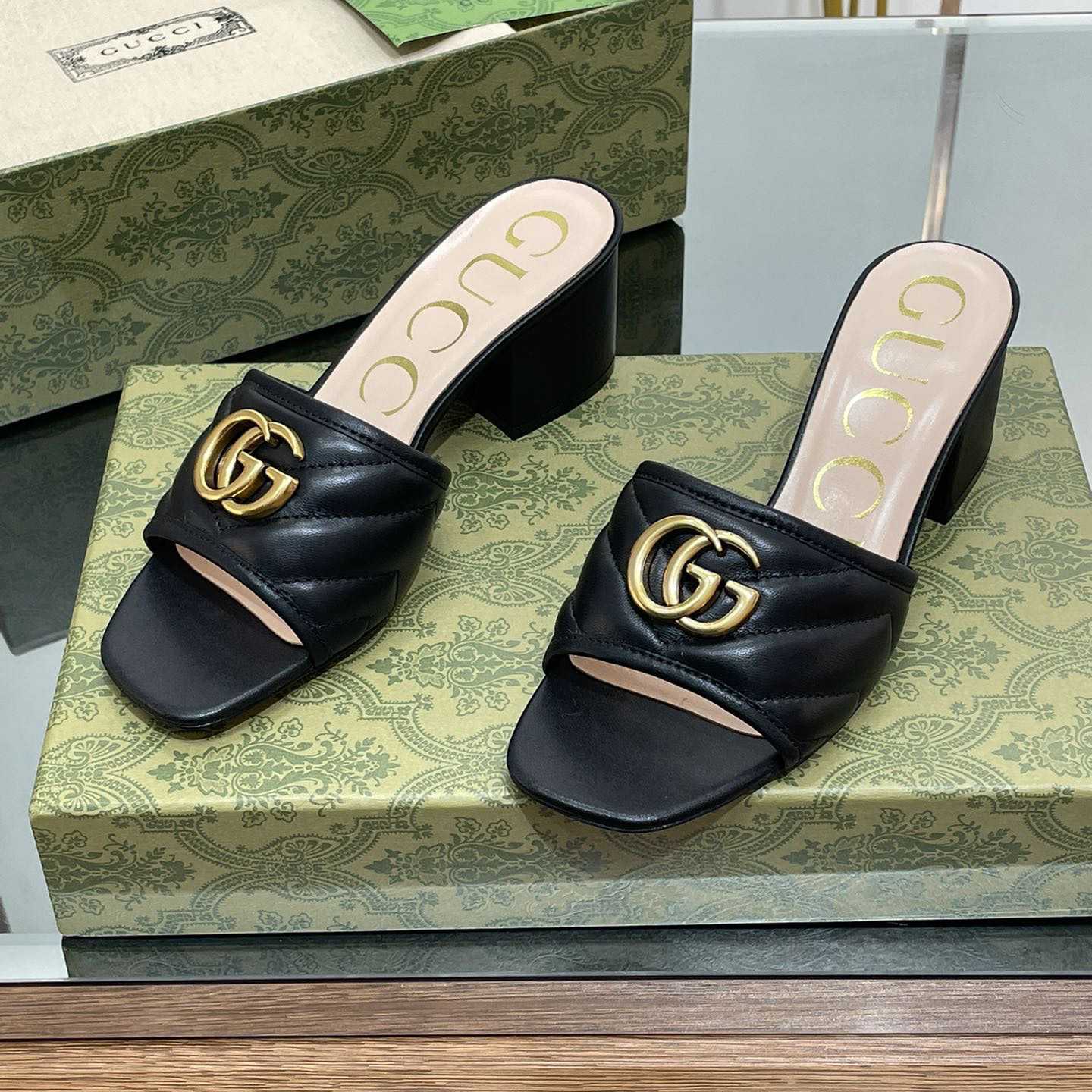 Gucci Women's Double G Slide Sandal - EUR FASHION