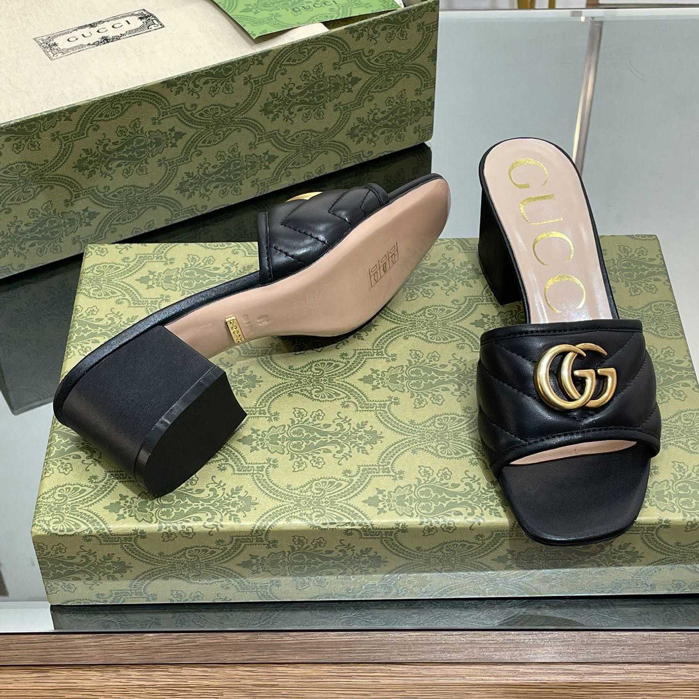 Gucci Women's Double G Slide Sandal - EUR FASHION