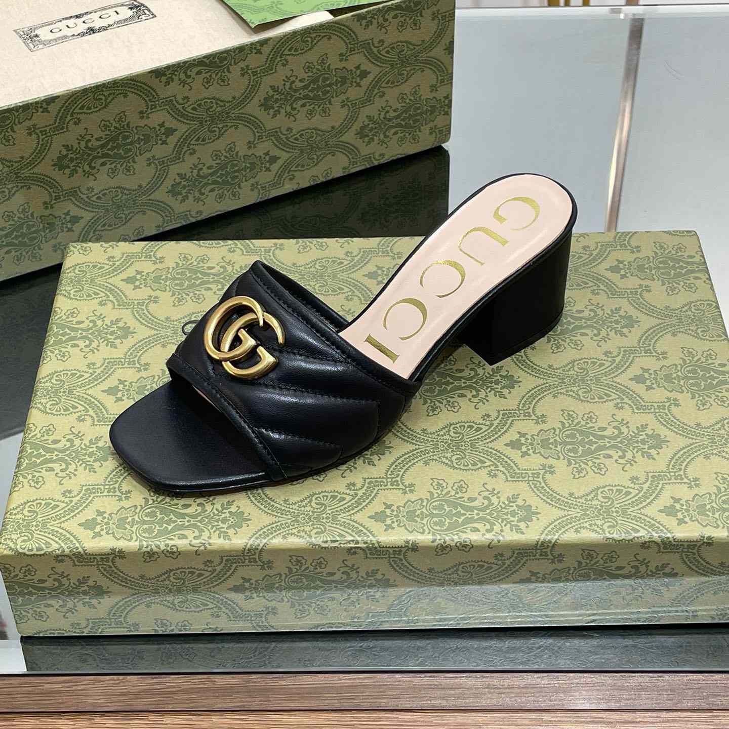 Gucci Women's Double G Slide Sandal - EUR FASHION