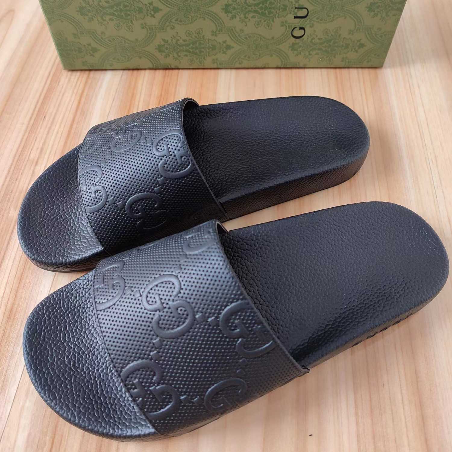 Gucci GG Slide Sandal - EUR FASHION