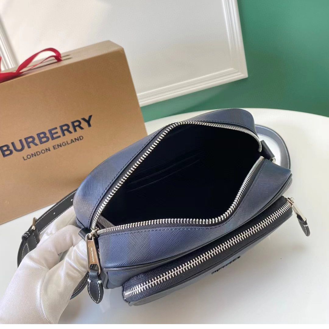 Burberry Exaggerated Check Paddy Bag - EUR FASHION