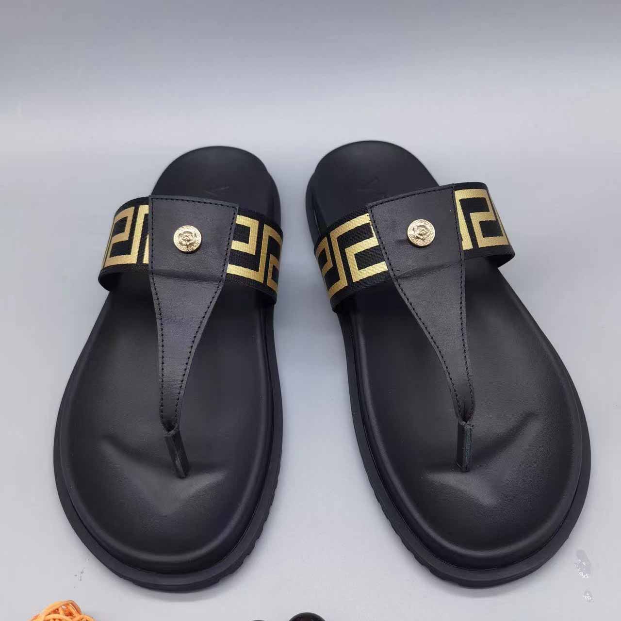 Versace Medusa Plaque Flip-Flop - EUR FASHION