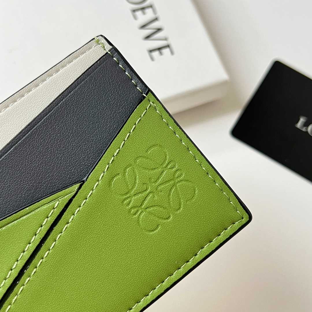 Loewe Puzzle Plain Cardholder (10x7.5cm) - EUR FASHION