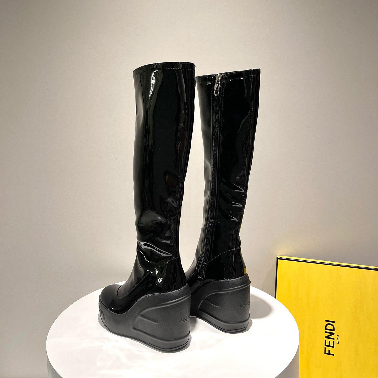 Fendi Fashion Show Black Patent Leather Boots - EUR FASHION