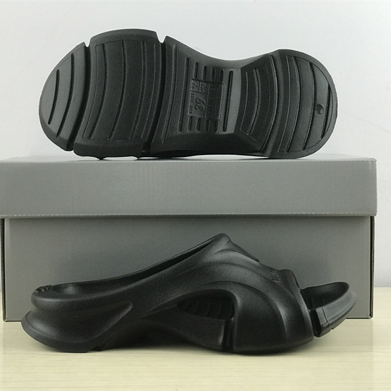 Balenciaga Mold Slide Sandal  - EUR FASHION