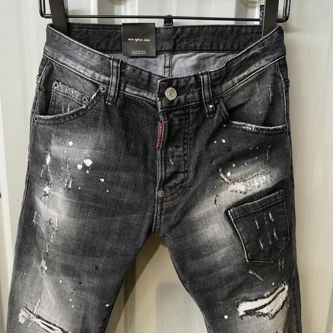 Dsquared2  Mid Wash Distressed Jeans   9136 - EUR FASHION