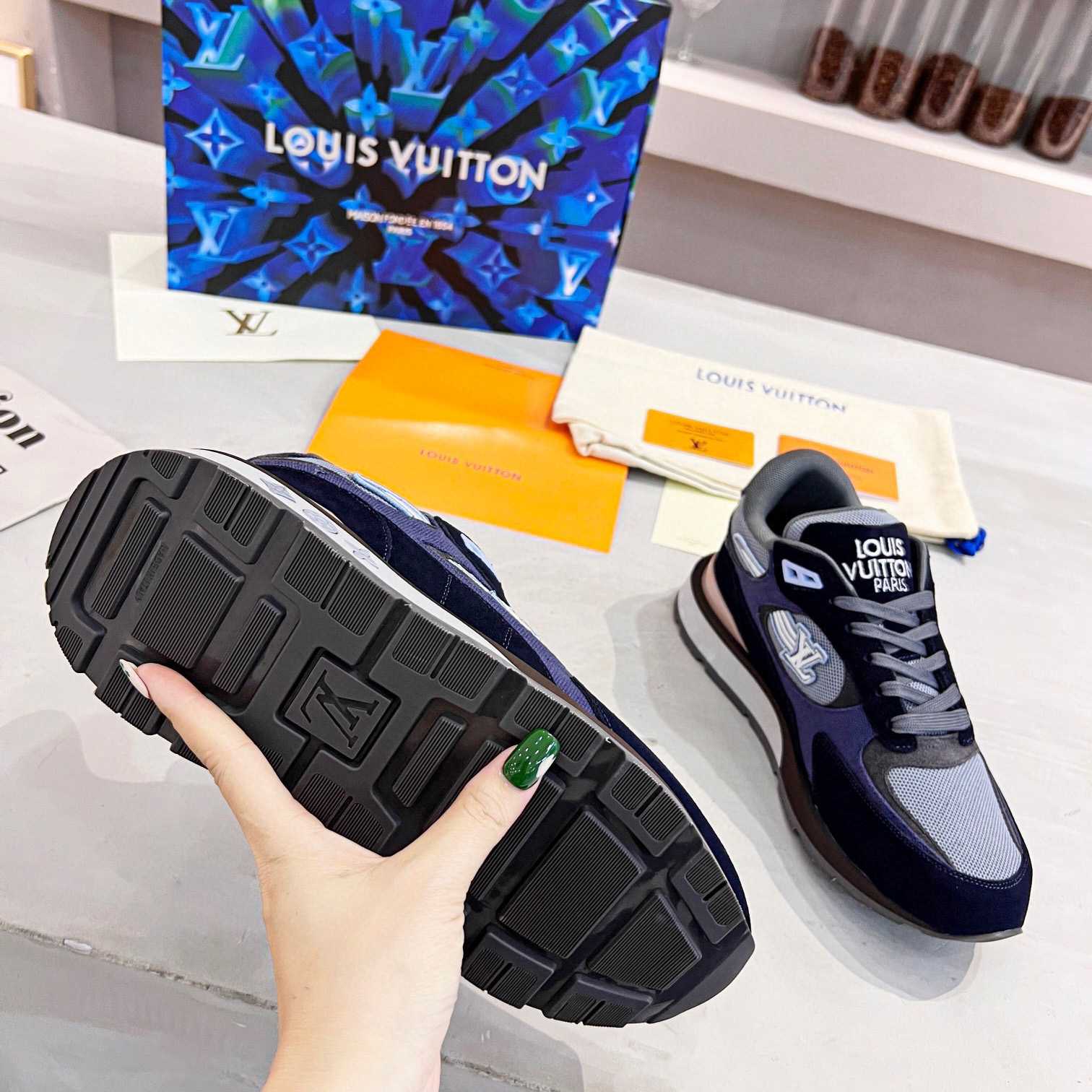 Louis Vuitton Run Away Sneaker      - EUR FASHION