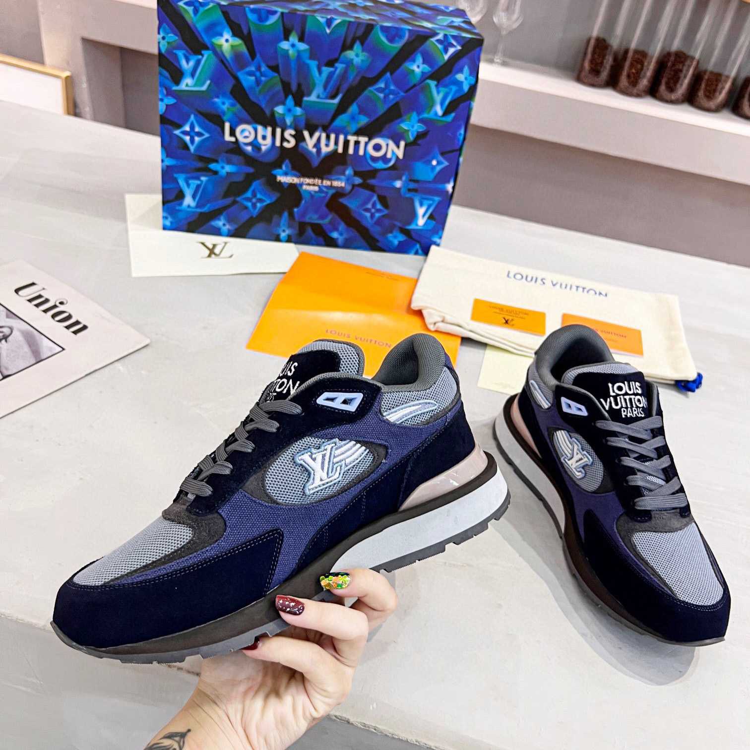 Louis Vuitton Run Away Sneaker      - EUR FASHION