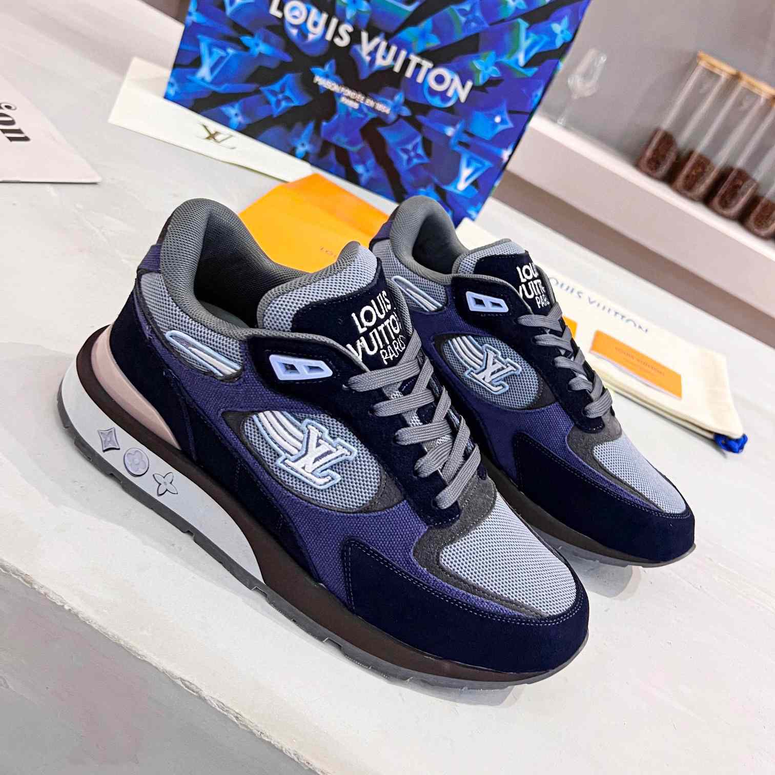 Louis Vuitton Run Away Sneaker      - EUR FASHION