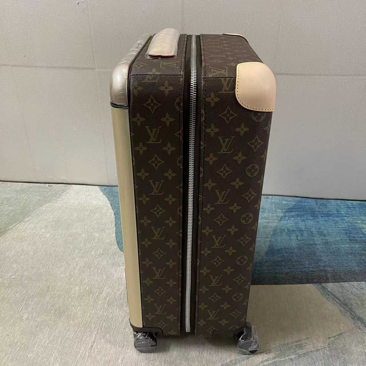 Louis Vuitton  Luggage - EUR FASHION