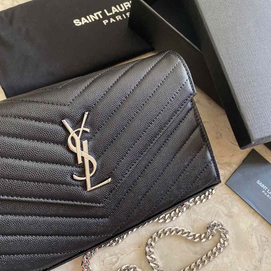 Saint Laurent Cassandre Matelasse Envelope Chain Wallet In Grain De Poudre Embossed Leather - EUR FASHION