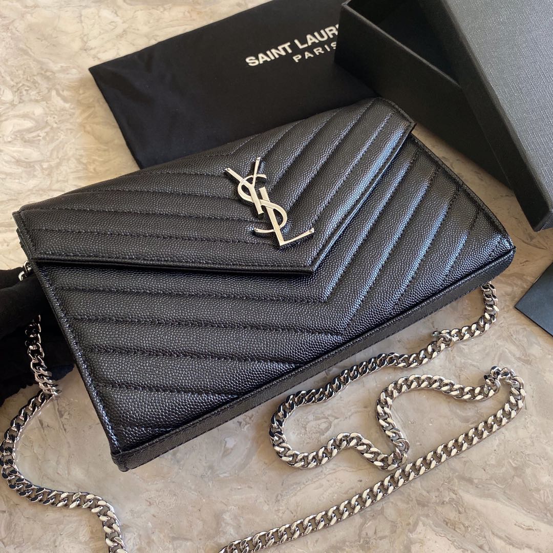 Saint Laurent Cassandre Matelasse Envelope Chain Wallet In Grain De Poudre Embossed Leather - EUR FASHION