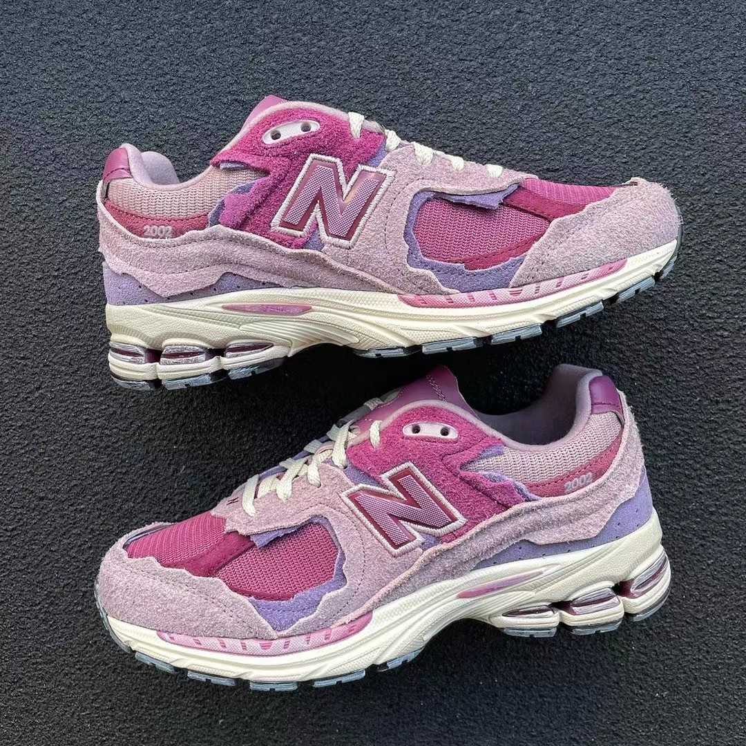 New Balance 2002R Protection Pack "Pink" Sneakers   - EUR FASHION