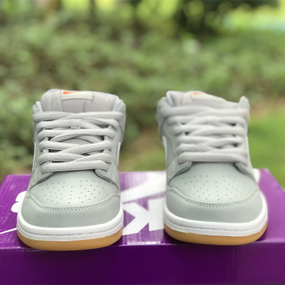 Nike SB Dunk Low “Grey Gum” Sneakers     DV5464-001 - EUR FASHION