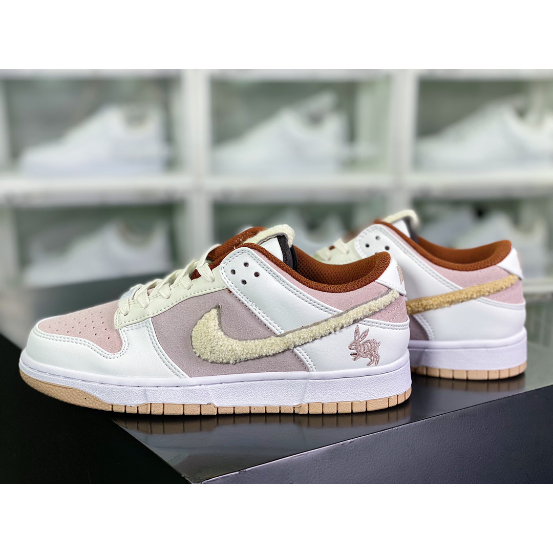 Nike Dunk Low “Year of the Rabbit” Sneaker           fd4203-111 - EUR FASHION