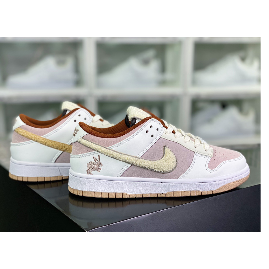 Nike Dunk Low “Year of the Rabbit” Sneaker           fd4203-111 - EUR FASHION