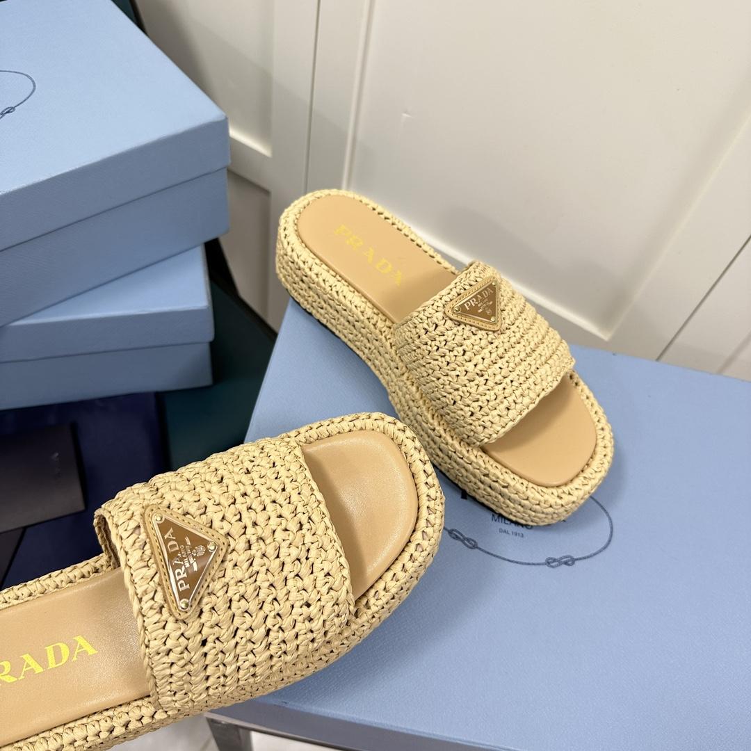 Prada Crochet Flatform Slides - EUR FASHION