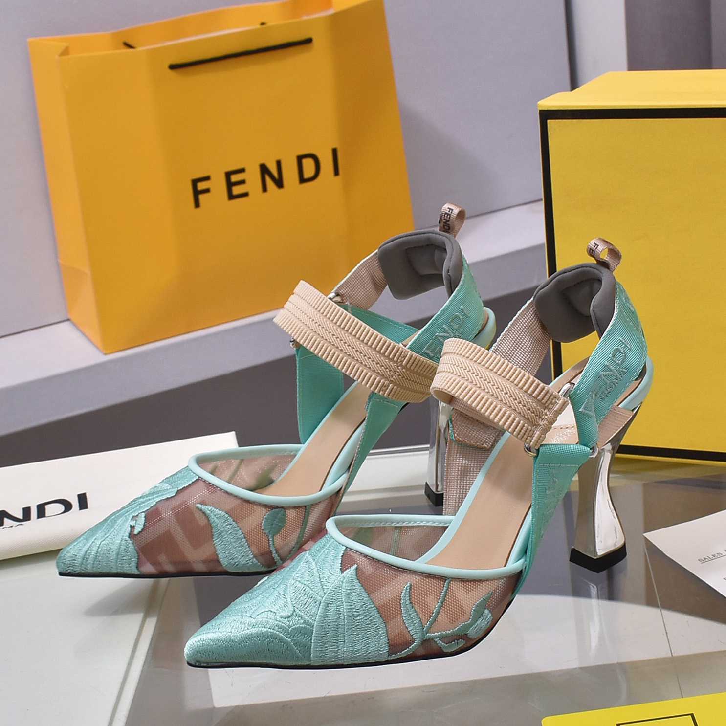 Fendi Colibrì Beige Mesh High-heeled Slingbacks - EUR FASHION