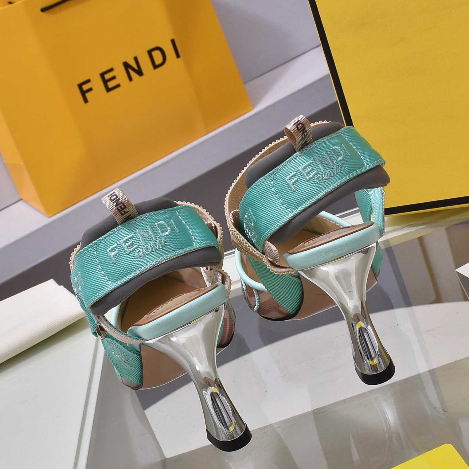 Fendi Colibrì Beige Mesh High-heeled Slingbacks - EUR FASHION