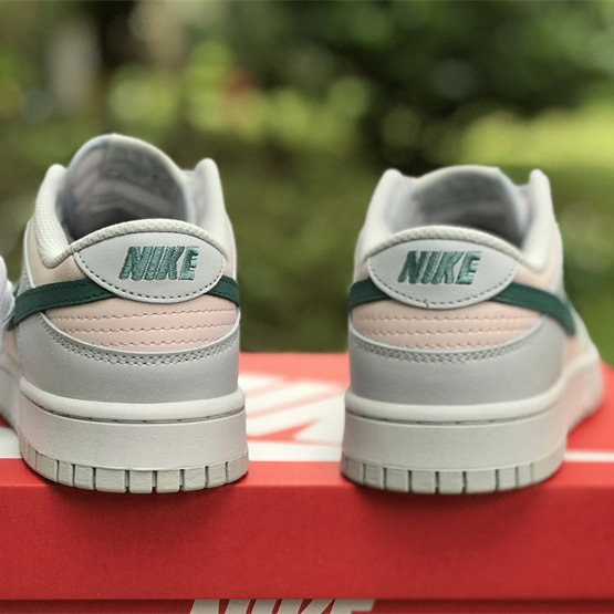 Dunk Low “Mineral Teal” Sneaker       FD1232-002 - EUR FASHION