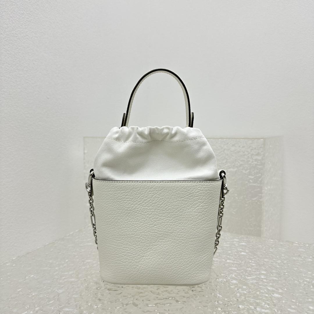 Maison Margiela Women's Bucket Bag(15x23×15cm) - EUR FASHION