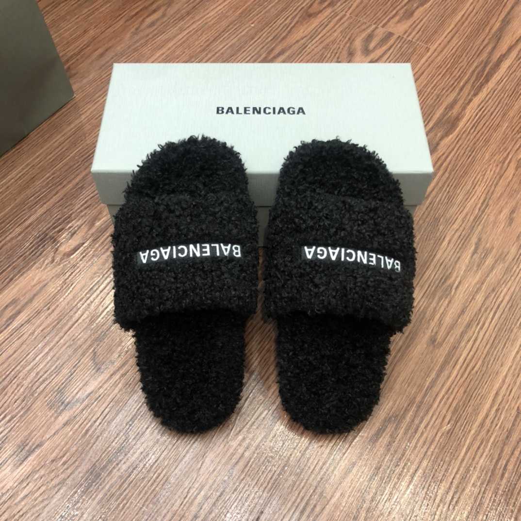 Balenciaga Furry Slide Sandal - EUR FASHION