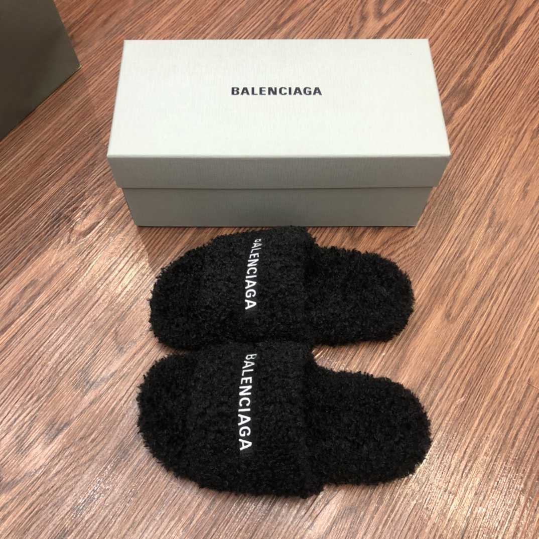 Balenciaga Furry Slide Sandal - EUR FASHION