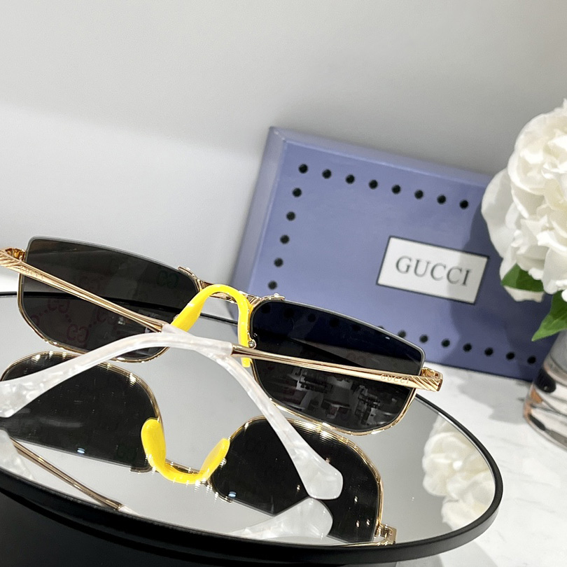 Gucci Rectangle-Frame Gold-Tone Mirrored Sunglasses   GG0627S - EUR FASHION