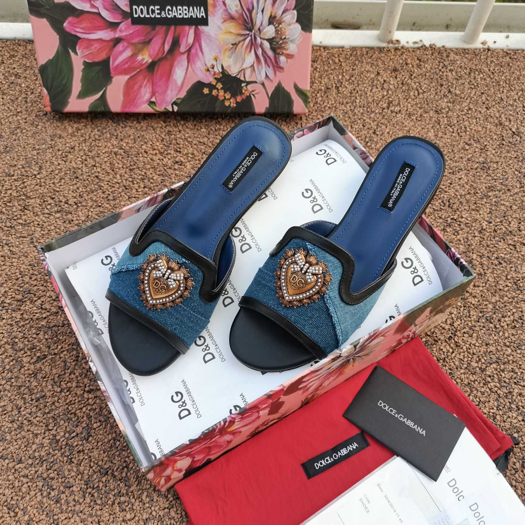 Dolce & Gabbana Slip-on Flat Sandals - EUR FASHION