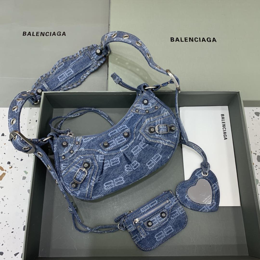 Balenciaga Le Cagole XS Shoulder Bag BB Monogram Bleached Denim In Blue   (26-12-6cm) - EUR FASHION