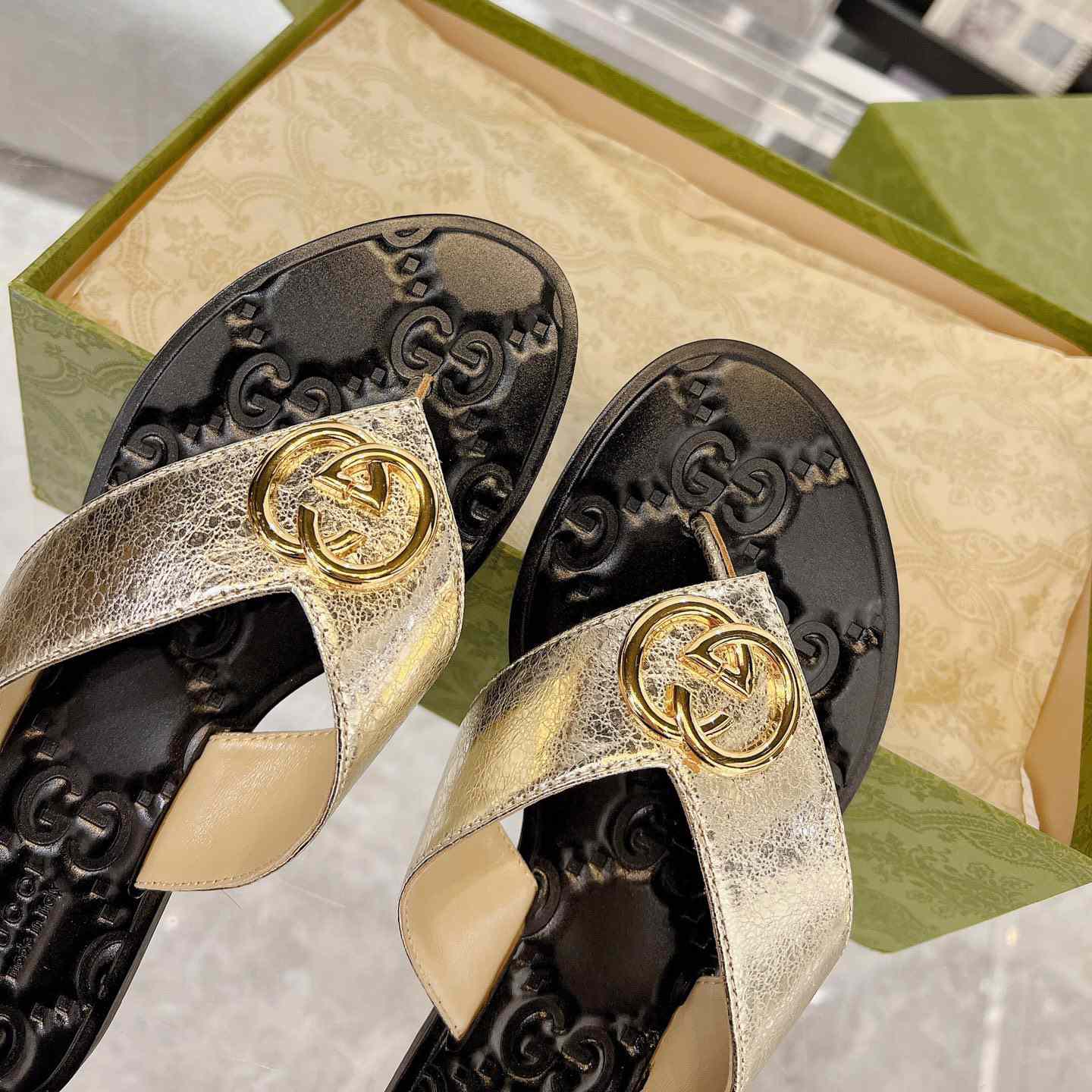 Gucci Double G Thong Sandals - EUR FASHION