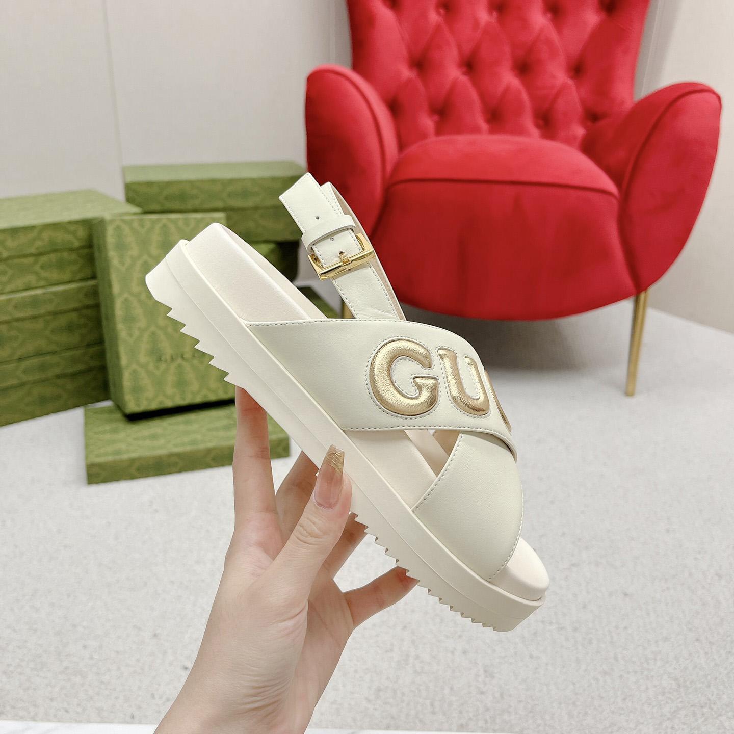 Gucci White Embossed Sandals - EUR FASHION