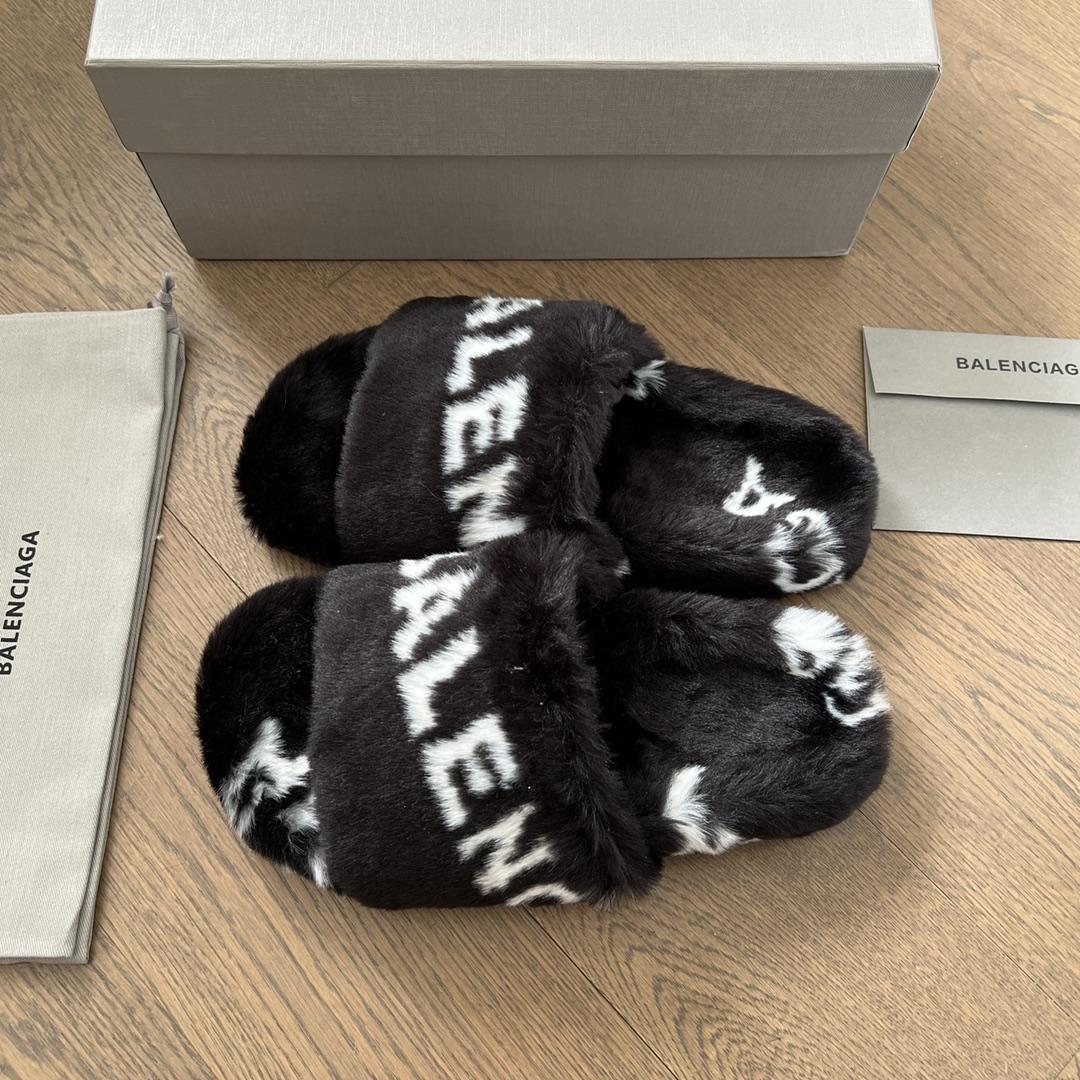 Balenciaga Faux fur Logo Slippers - EUR FASHION