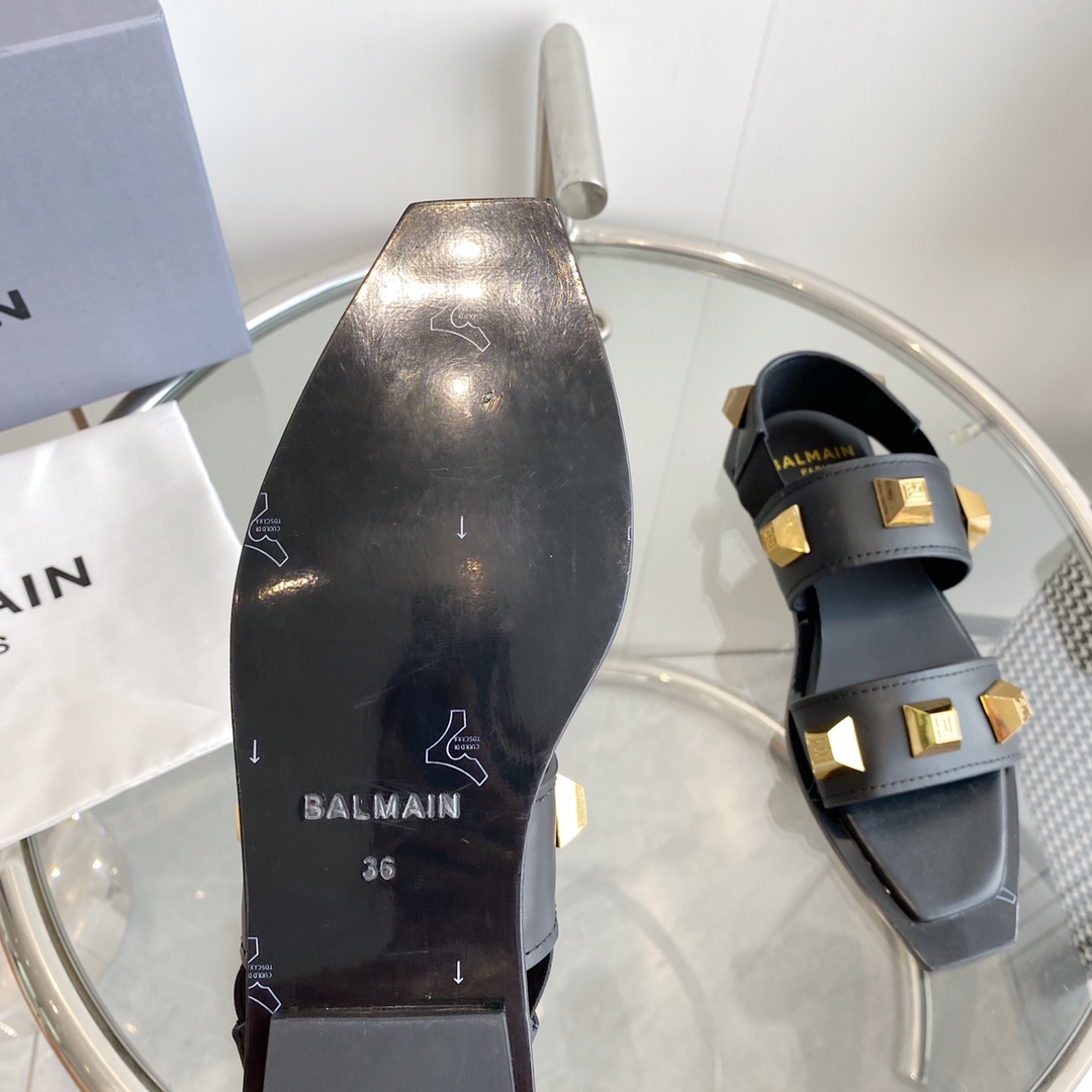 Balmain Studded Flat Sandals - EUR FASHION