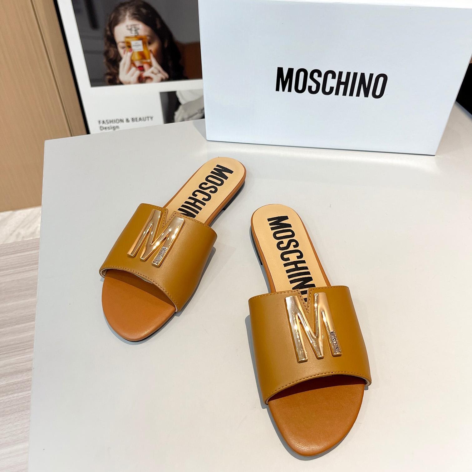 Moschino M Plaque Sandals - EUR FASHION