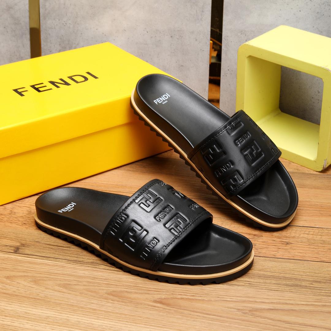 Fendi Black Slides - EUR FASHION