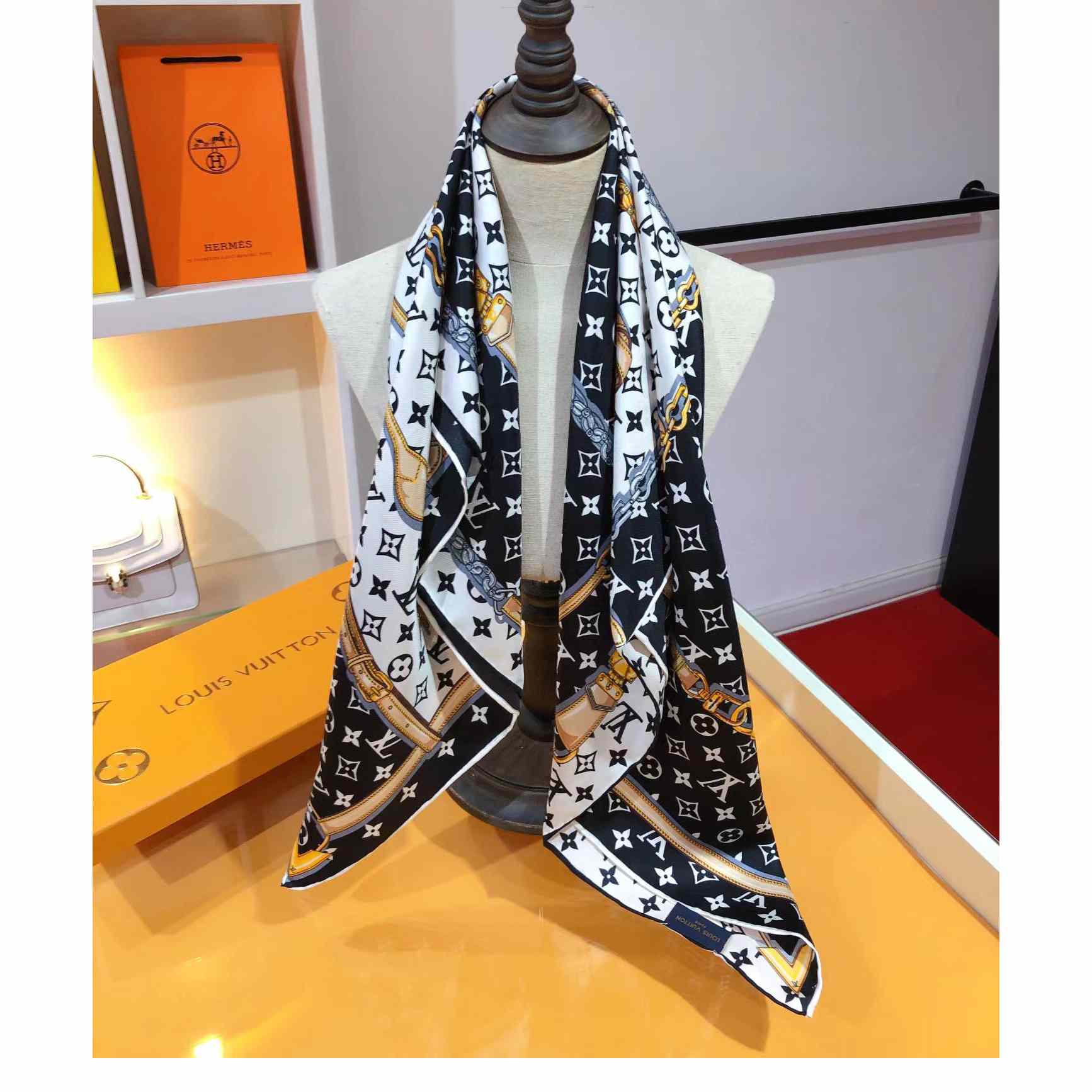 Louis Vuitton Silk Monogram Confidential Square Scarf  - EUR FASHION