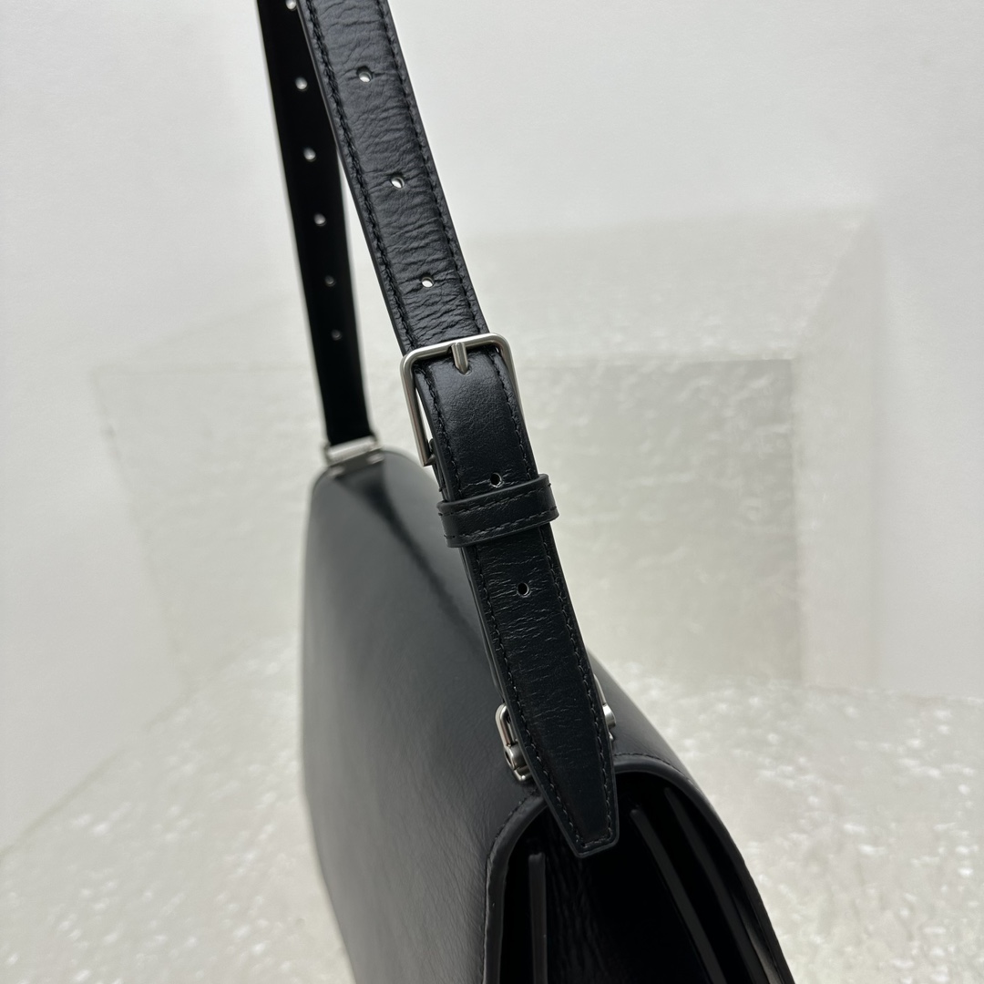 Balenciaga Crush Medium Sling Bag In Black (31x20x10cm) - EUR FASHION