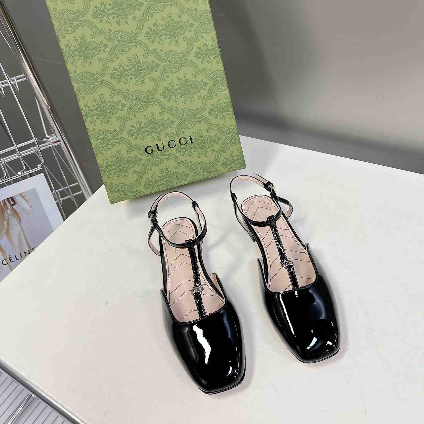 Gucci Women's Double G Ballet Flat - EUR FASHION