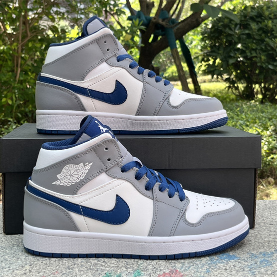 Air Jordan 1 Mid “True Blue” Sneaker     DQ8426-014  - EUR FASHION