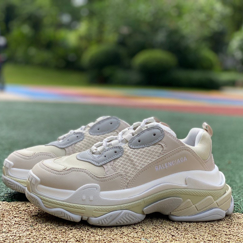 Balenciaga Triple S Sneaker In Off White - EUR FASHION